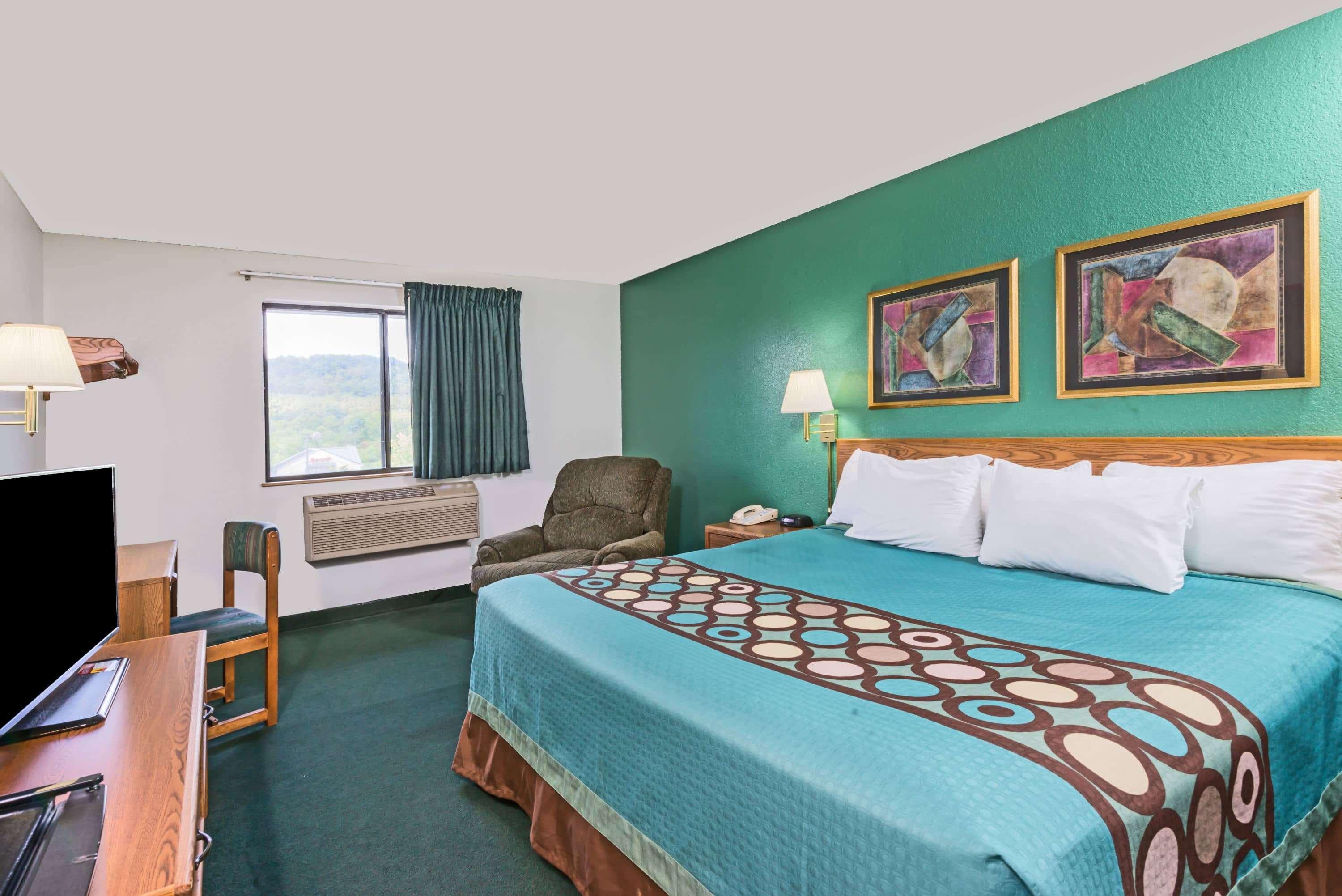 Super 8 By Wyndham New Stanton Hotel Exterior photo